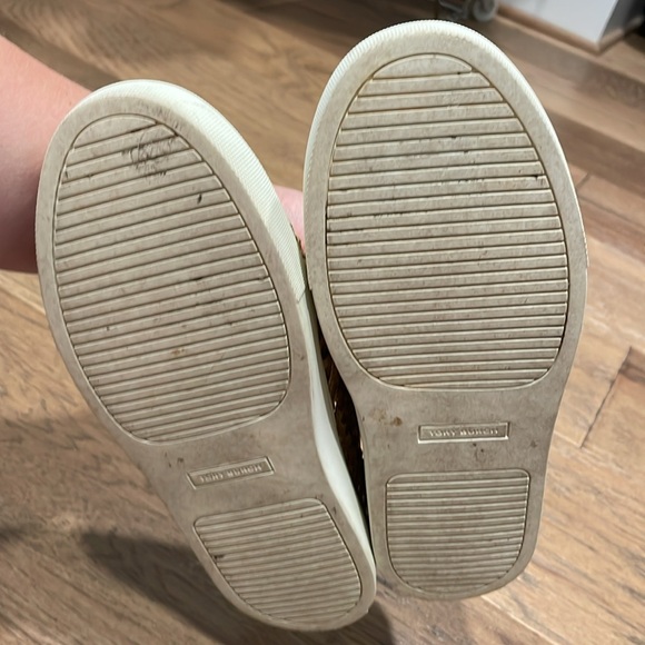 Tory Burch Gold Woven Leather Huarache Slip on Sneaker. Size 9. euc - Picture 4 of 5